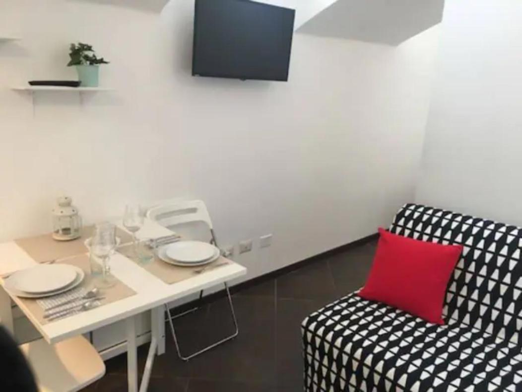 Romantica Mansarda 15 Min Dal Centro - Lome 844 Milano Ngoại thất bức ảnh